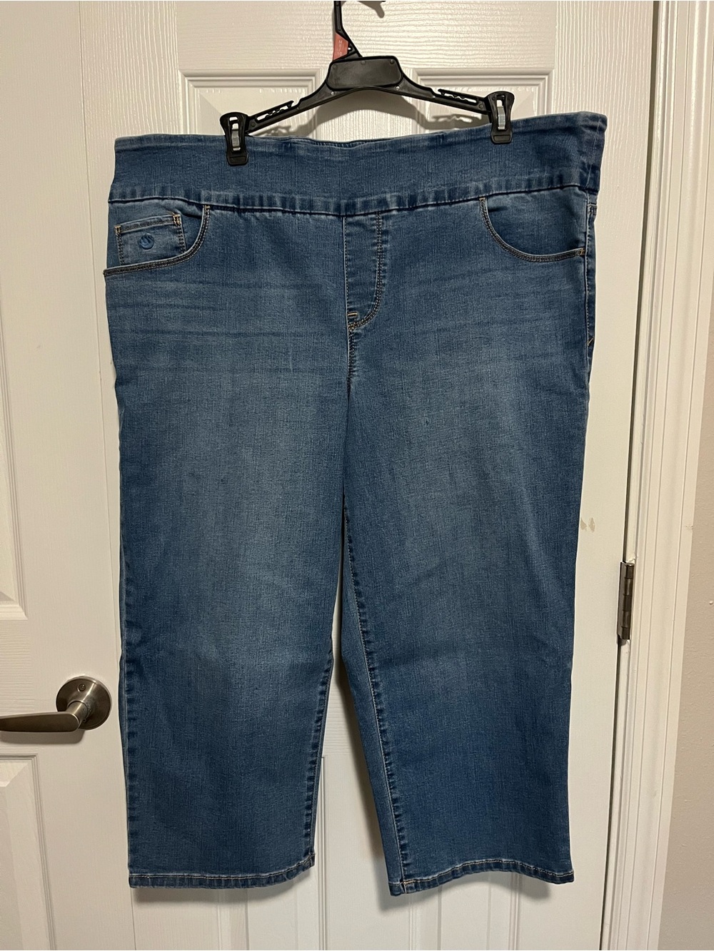 Gloria Vanderbilt Blue Denim Cropped Capri Jeans